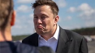 Tesla предложила Илону Маску рекордный пакет акций на триллион долларов