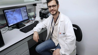 Учёные научились собирать кремниевые нанопровода в упорядоченные макроскопические сети