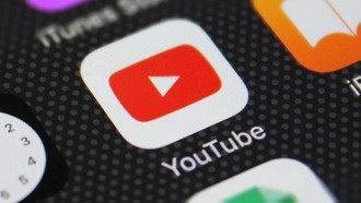 YouTube запустил функцию многоголосого аудио для дубляжа видео для всех авторов