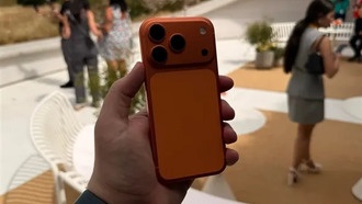 Глава AT&T заявил, что эпоха «суперциклов» iPhone закончилась без прорыва в ИИ