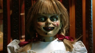 Режиссёр «Заклятия: Последние обряды» почтил память хранителя куклы Аннабель Дэна Риверы