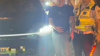 В Китае пьяного водителя оштрафовали за использование автопилота