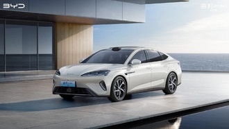 BYD представила обновлённый хэтчбек Seal 07 DM-i с увеличенным вдвое запасом хода на электротяге