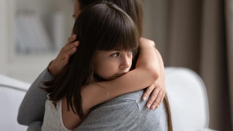 Стресс, измеряемый по волосам, может предсказать депрессию и тревогу у детей