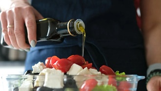 Средиземноморская диета улучшает здоровье десен и снижает воспаление