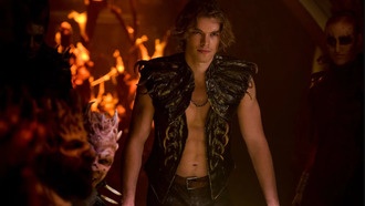 Тэннер Загарино и Сэм Корлетт присоединились к новому сериалу Дэна Фогельмана о НФЛ