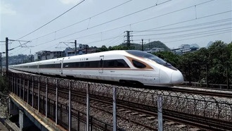 Почему на китайских поездах в праздники сложно купить билеты на короткие расстояния