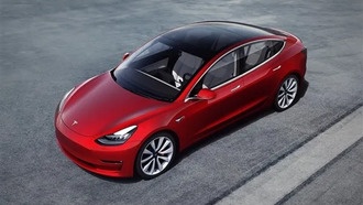 Tesla расследует проблему с электронными дверными ручками после инцидента с запертым ребёнком