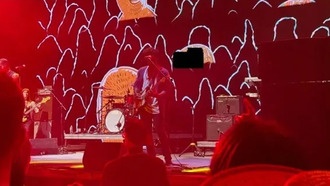 Apple признала проблему с камерой в iPhone 17: при съёмке ярких LED-экранов появляются артефакты