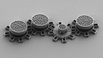Ученые создали микрошестерни, приводимые в движение лазером