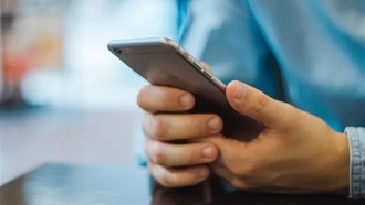 Швеция вводит общенациональный запрет на мобильные телефоны в школах