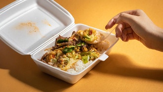 Микропластик в пище может ускорять развитие болезни Альцгеймера