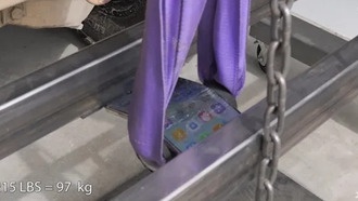 iPhone Air выдержал 100 кг нагрузки в тесте на изгиб