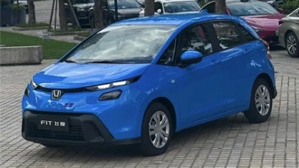 Представлен новый Honda Fit: дизайн раскритиковали за сходство с «электромобилем для пенсионеров»