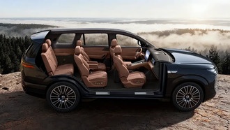 Denza N8L: новый шестиместный флагманский SUV с тремя электродвигателями готовится к предзаказу