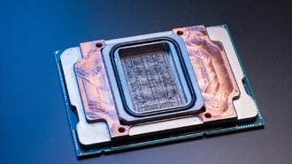 Microsoft представила чипы с микрофлюидным охлаждением для дата-центров