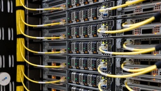 В Калифорнии запустили первый автономный дата-центр для ИИ на водородных топливных элементах