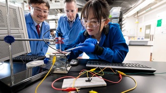 Создан портативный датчик для быстрого обнаружения «вечных химикатов» в воде