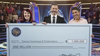 Звёзды сериала «Офис» выиграли миллион долларов в шоу «Кто хочет стать миллионером?»