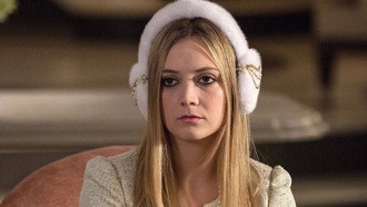 Билли Лоурд объяснила отсылку к «Королевам крика» в комедии «Взросление»