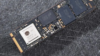 Что такое «перепрошивка» SSD и как она может «оживить» накопитель