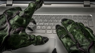 Британских полицейских уличили в имитации работы из дома с помощью зажатых клавиш