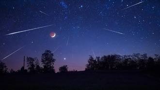 Октябрьское небо: суперлуние и два звездопада