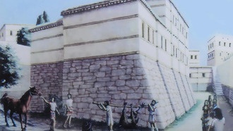 В Турции найдены древние золотая брошь и нефрит, которые отодвигают историю Трои на века назад