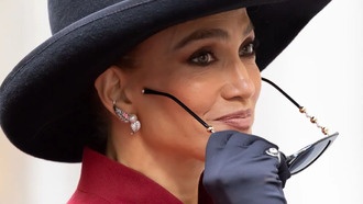 Ремейк «Поцелуя женщины-паука» с Дженнифер Лопес провалился в прокате