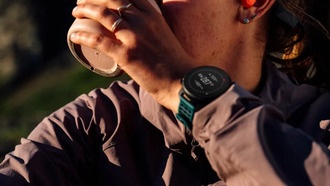 Suunto представила умные часы Vertical 2 с AMOLED-экраном и встроенным фонариком