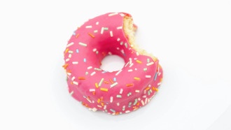 Обновлена модель «Экономика пончика»: рост экономики вредит планете