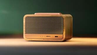 Edifier представила компактную Bluetooth-акустику M130 в ретро-стиле