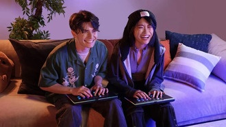 Corsair выпустила беспроводной контроллер Novablade Pro для файтингов