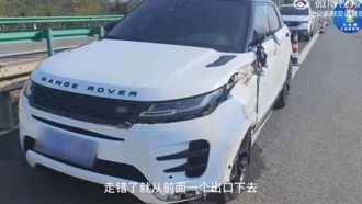 Водитель Land Rover попытался сдать назад на трассе и спровоцировал ДТП