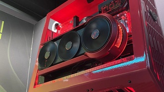 Asus выпустила лимитированную видеокарту ROG Matrix RTX 5090 за 320 000 рублей