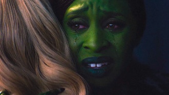 Режиссер «Злой: Навсегда» отстоял эмоциональную сцену у двери