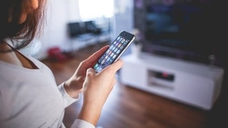 В Китае падает популярность голосовых звонков, но растёт объём SMS