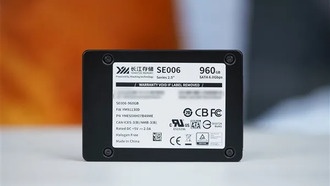 Представлен SSD-накопитель Yangtze Memory SE006 960 ГБ