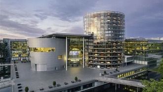 Volkswagen впервые за 88 лет закроет завод в Германии