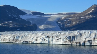 Теплые океанские течения ускоряют таяние ледников Гренландии