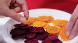 Новая технология сушки создаёт хрустящие и полезные снеки из свёклы