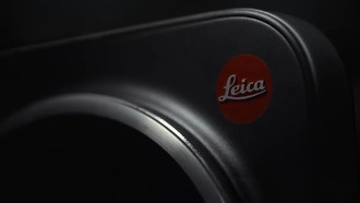 Xiaomi 17 Ultra Leica Edition показали на фото: фирменный красный логотип и вращающееся кольцо зума