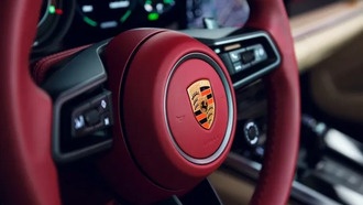 В Китае две дилерские компании Porsche оказались закрыты, а клиенты остались без машин и денег