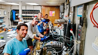 Вирусы в океане помогают создавать подводные зоны, богатые кислородом