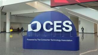 Лучшие новинки CES 2026: телевизоры на 10 000 нит, робот-пылесос для лестниц и ноутбук с выдвижным экраном