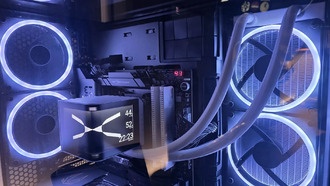 Lian Li бесплатно заменит белые кабели блока питания из-за фиолетового оттенка