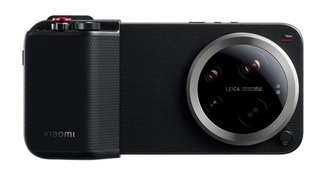 Xiaomi выпустила обновление для Mi 17 Ultra с новыми функциями камеры Leica и исправлениями зарядки