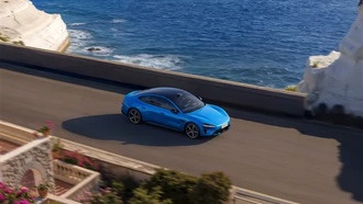 Лэй Цзюнь опубликовал бесплатные обои для Xiaomi SU7 в цвете Капри Блю