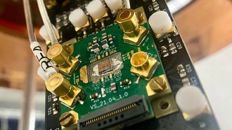 Магнитные «сладкие точки» улучшили работу кубитов на основе спинов дырок