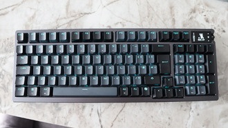 Обзор игровой клавиатуры Asus ROG Azoth 96 HE: мощь с эффектом Холла и спорной ценой